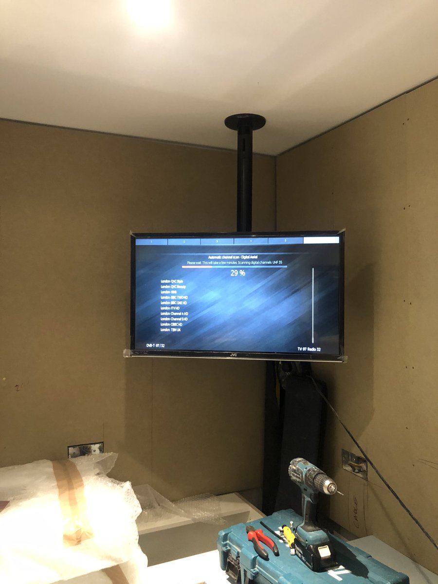 AscentAV's tweet photo. When you plan it properly and it all goes right, there’s no job more satisfying #liveinstall #ceilingmount https://t.co/4hFAB5t5yk