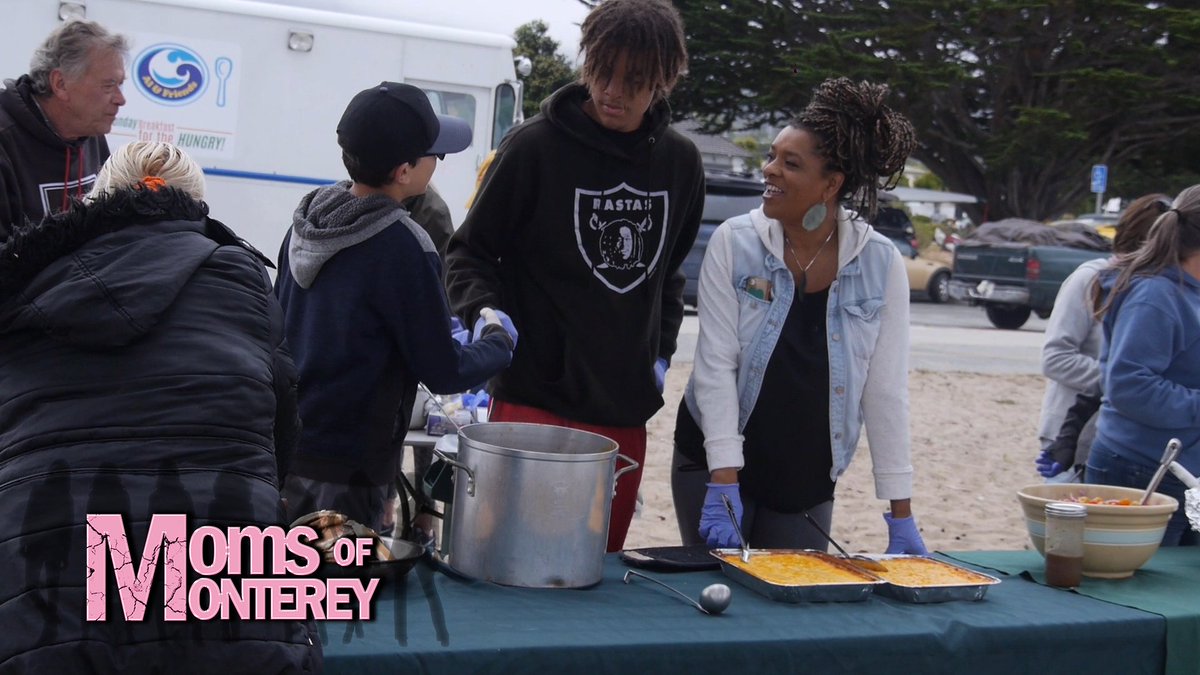 momsofmonterey's tweet photo. Every chance she gets, Lexi teaches her boys to give back to the community. #momsofmonterey #moms #Monterey #comingsoon #filmcopia #womensupportingwomen #truestory #raw #unscripted #docuseries #LexiEverett https://t.co/UC0zovYi6m