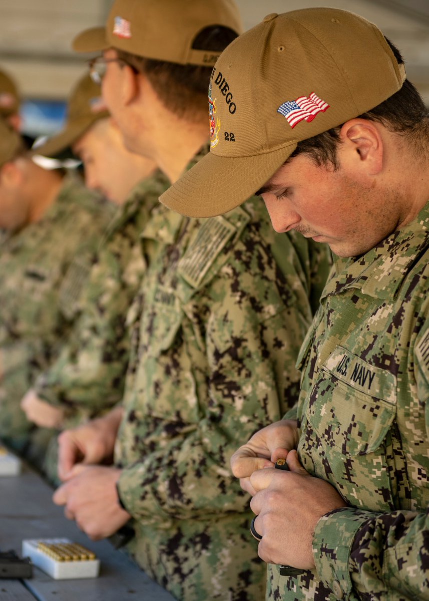 SDLPD22's tweet photo. #USSSanDiego Security Reaction Force-Basic Weapons Qualification Course.

#USNavy #LPD22 #StayClassy #SanDiego #USNavySecurity #USN https://t.co/uCiY3glmhq