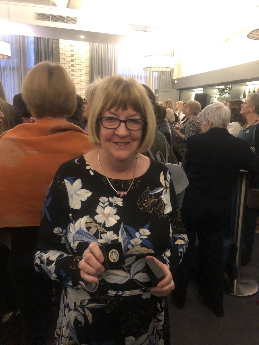 claireprice1981's tweet photo. Ending the day with the pleasure of watching @DrHoM_Carmel being presented with a @TeamCMidO gold award โค๏ธ #TeamCmO https://t.co/LbNCPn0mlE