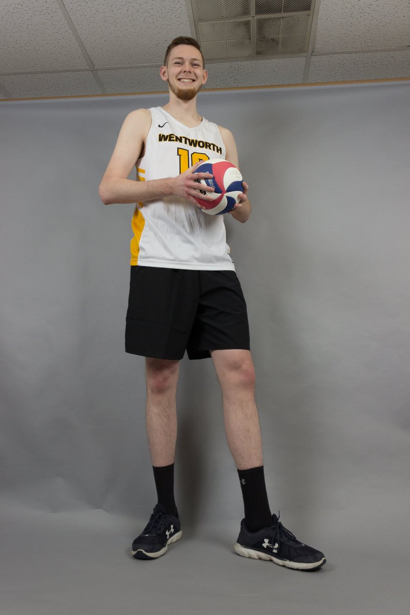 witathletics's tweet photo. Come one come all to Tansey Gymnasium this evening to see World's Tallest Man!
But rly, @WITVolleyball hosts Colby-Sawyer in @TheGNAC action at 7PM. Sean will be there and so should you!
Catch the match live at https://t.co/DA6V4iK4ZT
#goWIT #WITVB https://t.co/tcrWi812ml