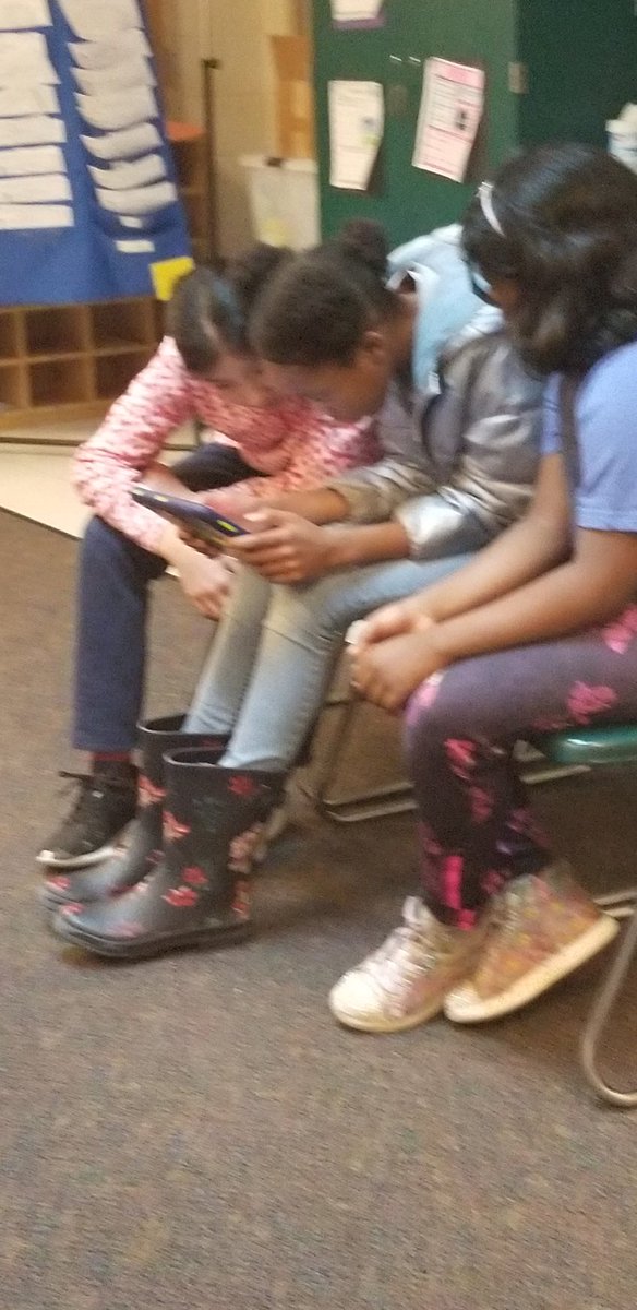 mocksfab5's tweet photo. #Tiebreaker #review 
 Causes of the American Revolution 
#GirlsvsBoys
@quizizz @AuburnCityEdu
#GirlsRule https://t.co/cz90Jk50a4