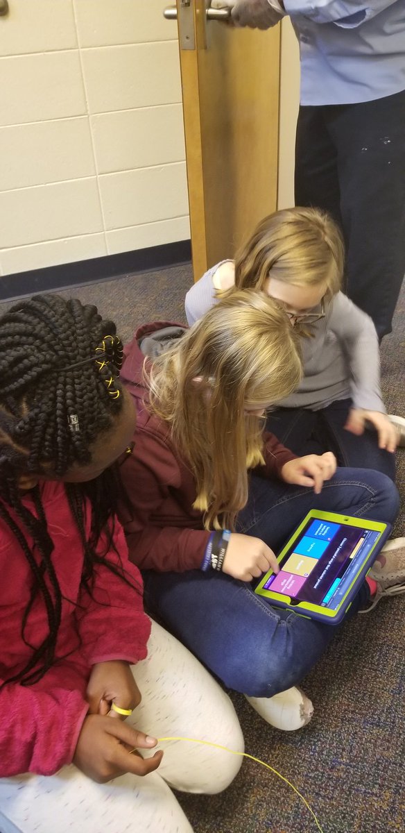 mocksfab5's tweet photo. #Tiebreaker #review 
 Causes of the American Revolution 
#GirlsvsBoys
@quizizz @AuburnCityEdu
#GirlsRule https://t.co/cz90Jk50a4