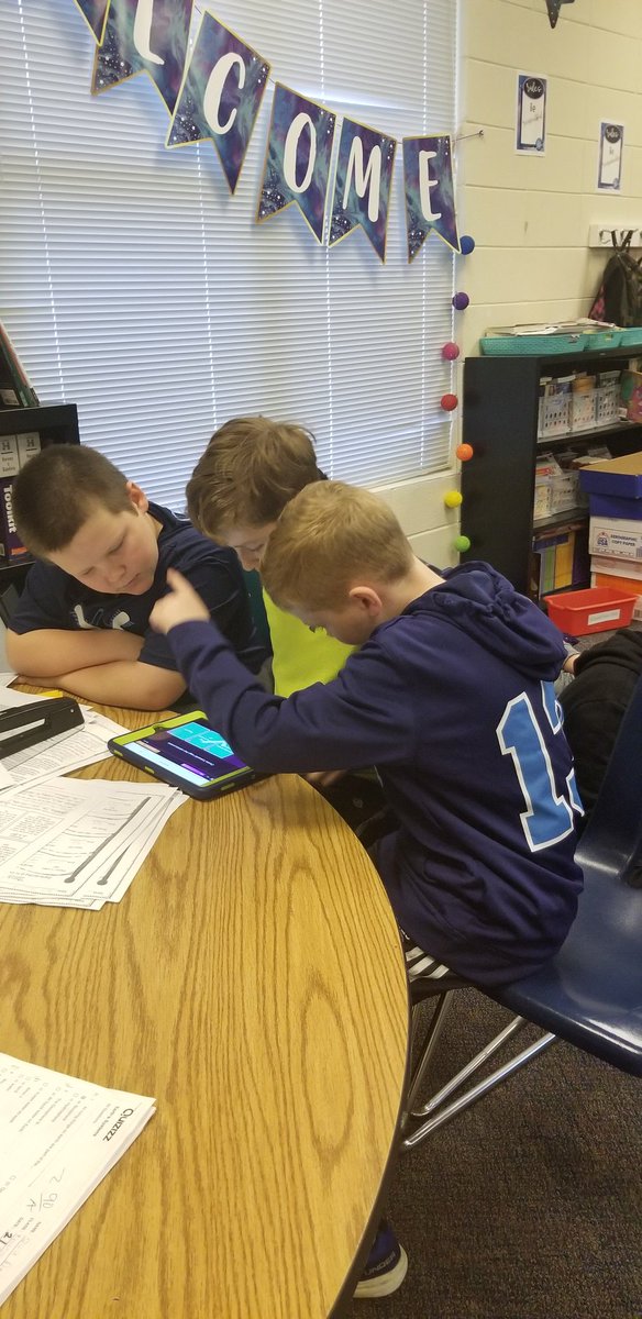 mocksfab5's tweet photo. #Tiebreaker #review 
 Causes of the American Revolution 
#GirlsvsBoys
@quizizz @AuburnCityEdu
#GirlsRule https://t.co/cz90Jk50a4