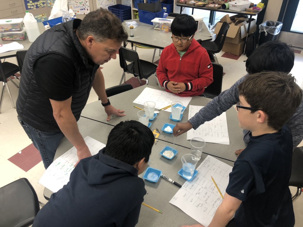 CloverKrystal's tweet photo. Science Field Day practices have begun! Thank you to all of our parent volunteers to make this possible! #SycRidgeScientists @SR_Stallions #DMUSD https://t.co/Tfs5RlhHo6
