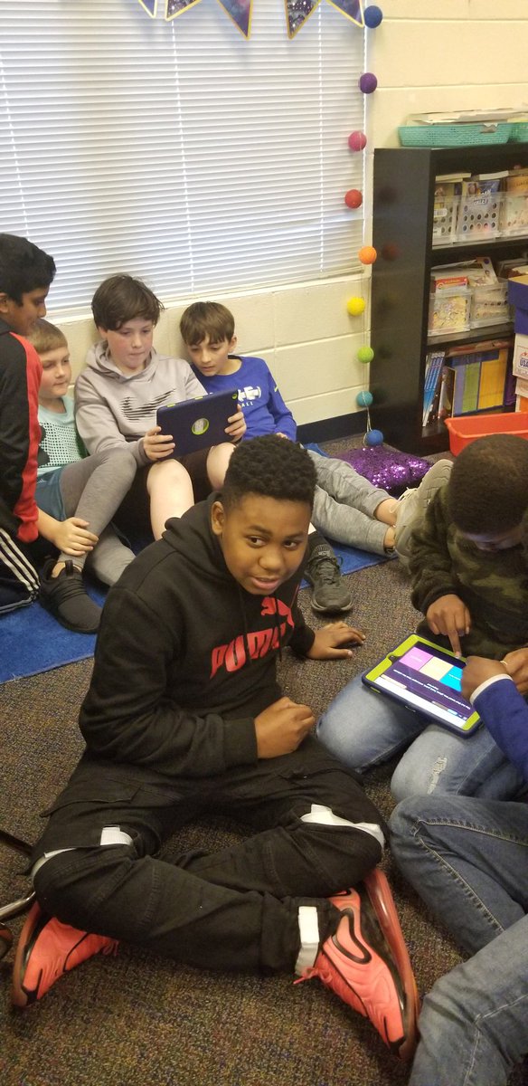 mocksfab5's tweet photo. #Tiebreaker #review 
 Causes of the American Revolution 
#GirlsvsBoys
@quizizz @AuburnCityEdu
#GirlsRule https://t.co/cz90Jk50a4