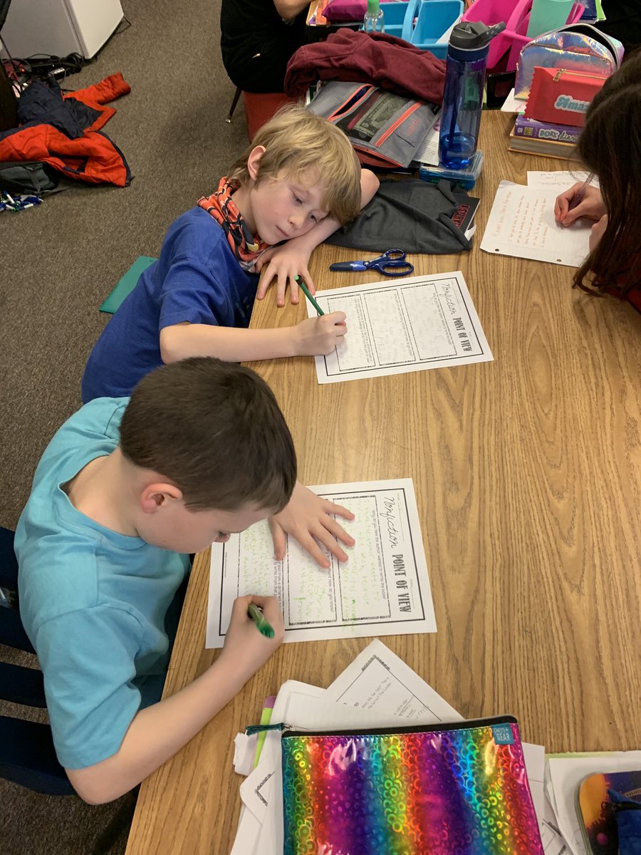 TeacherMidkiff's tweet photo. You ever have one of those teaching moments where you look around and you are just so proud? #happenedtoday #proudteacher #somuchwriting #deepthoughtsonliterature https://t.co/SbnpKe7egM