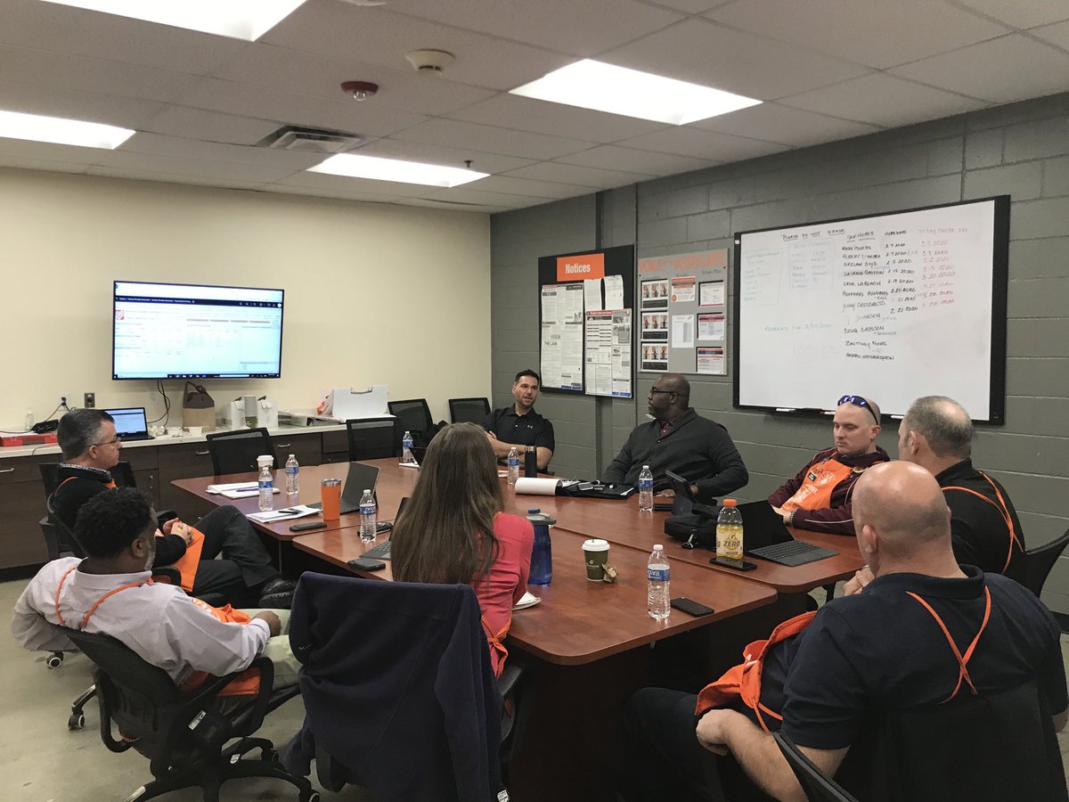 jsh_thd's tweet photo. ARS Richmond thank you for meeting with our 6 SM’s today. Gus/Chris thanks for the engagement. We here in the RVA are committed to carry HVAC to a new level in 2020 #betterisinus #10equalsamillio @gloria_terri @XConnollyJr @LAPortelli @THDhvac https://t.co/1mMOlfYnwm