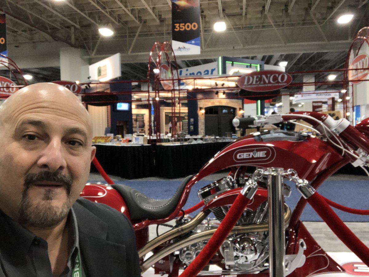 TonyBGenie1's tweet photo. The Genie Chopper is ready for the show!!! #geniecompany #saltpalace https://t.co/eqtD5VSYeU