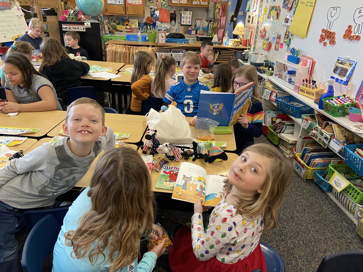 MrsKoets's tweet image. Celebrating Reading Month with buddies!!#glcsrichland  #GLCS Ryan #glcsread20
⁦@KJCushman3⁩