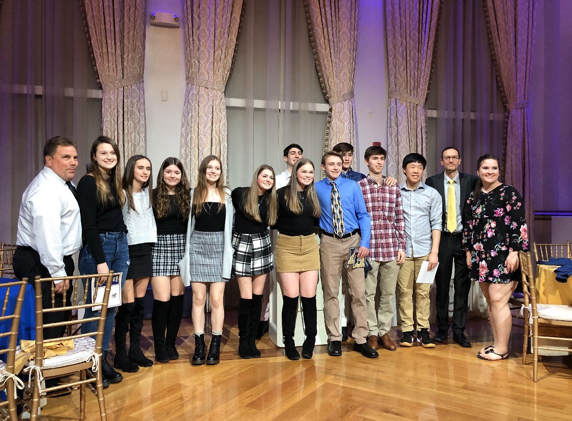 ihbravesbowling's tweet photo. Great Varsity Dinner last night! Congrats to all the Braves who received letters! GO BRAVES!!! #lgh #rolltribe #ontospring @ihhs_sports @VarsityAces https://t.co/txTrd6WMao