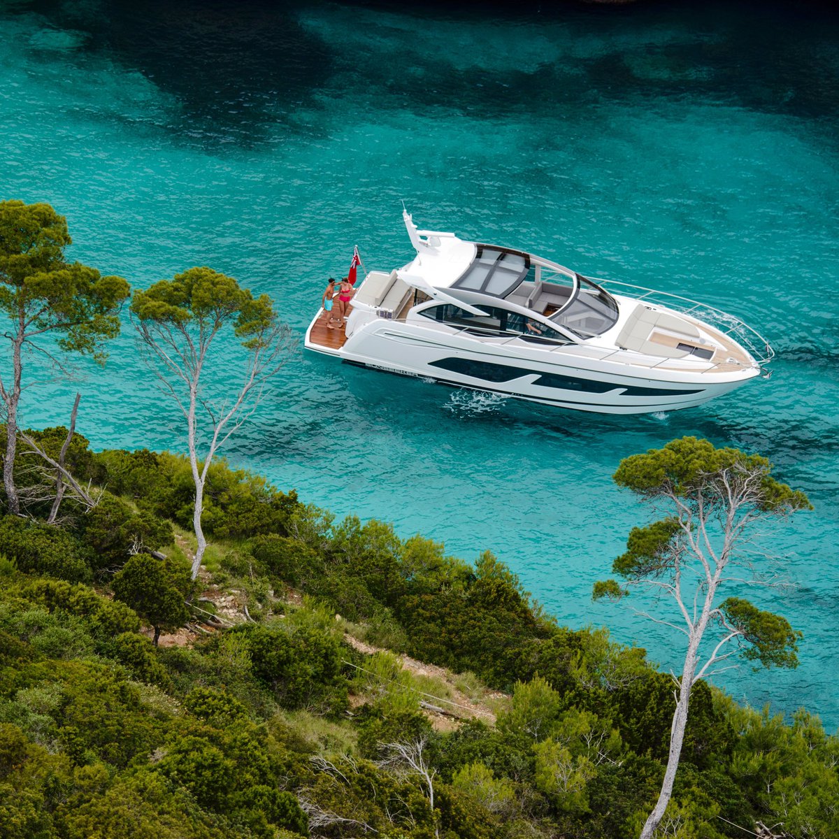 Sunseeker_Intl's tweet photo. Predator 50 - opens up a whole new world...
—
#Sunseeker #SunseekerYachts #SunseekerFamily #Predator50 https://t.co/ceep7VShe1