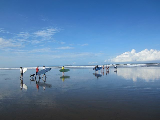 ARCC_Adventures's tweet photo. Today's forecast: 100% chance of surfing and sunshine.

#arcc #arccsummer #teentravel #teenservice #surfing #surfsup #catchawave #hang10 #costarica https://t.co/xWWgznLn3R https://t.co/splHpHatzk