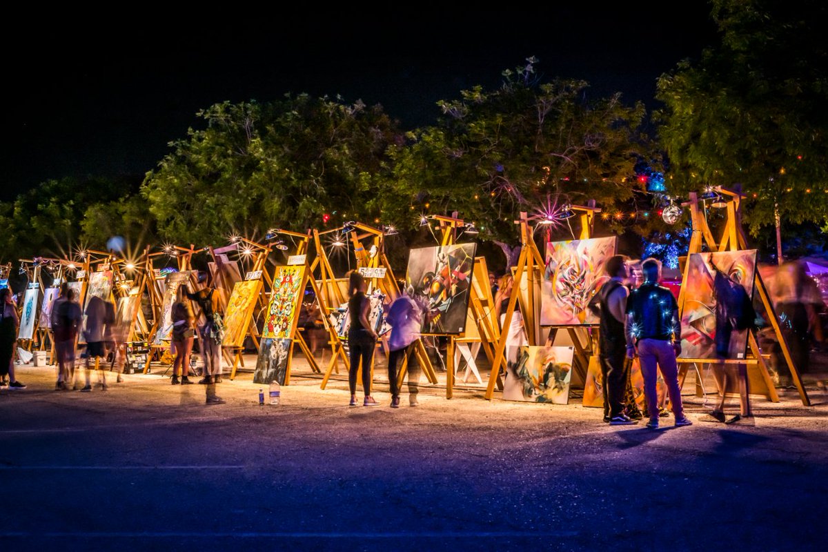 LIBfestival's tweet photo. Express yourself at #LIB2020 and apply to do live paintings during the festival: https://t.co/PI6DiRmeYt https://t.co/skL6vzvG5z