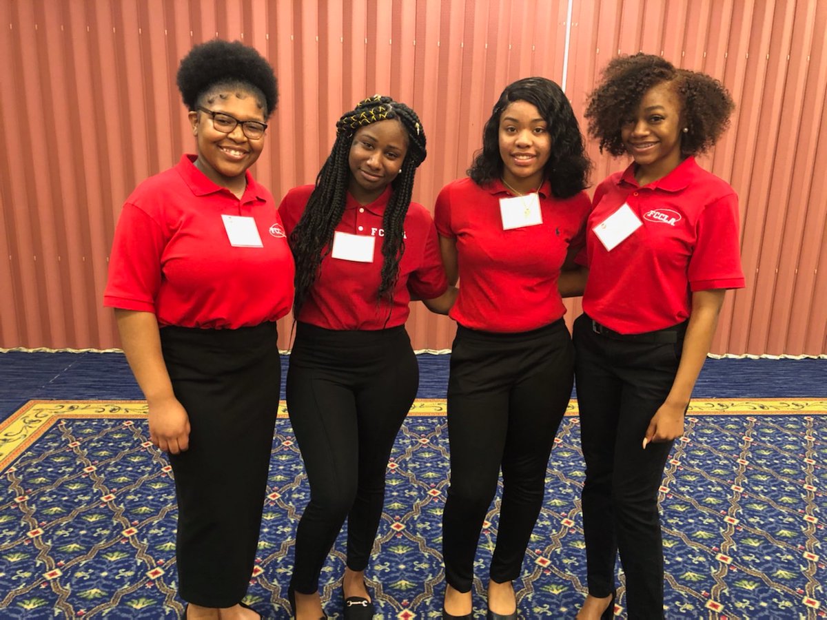 CareerTech_TPSD's tweet photo. #TFccla members waiting for the big moment!! Good Luck guys!!  #statecompetition #FCCLA #cte #leadershipconf #tpsd https://t.co/FWb3XtzTa3