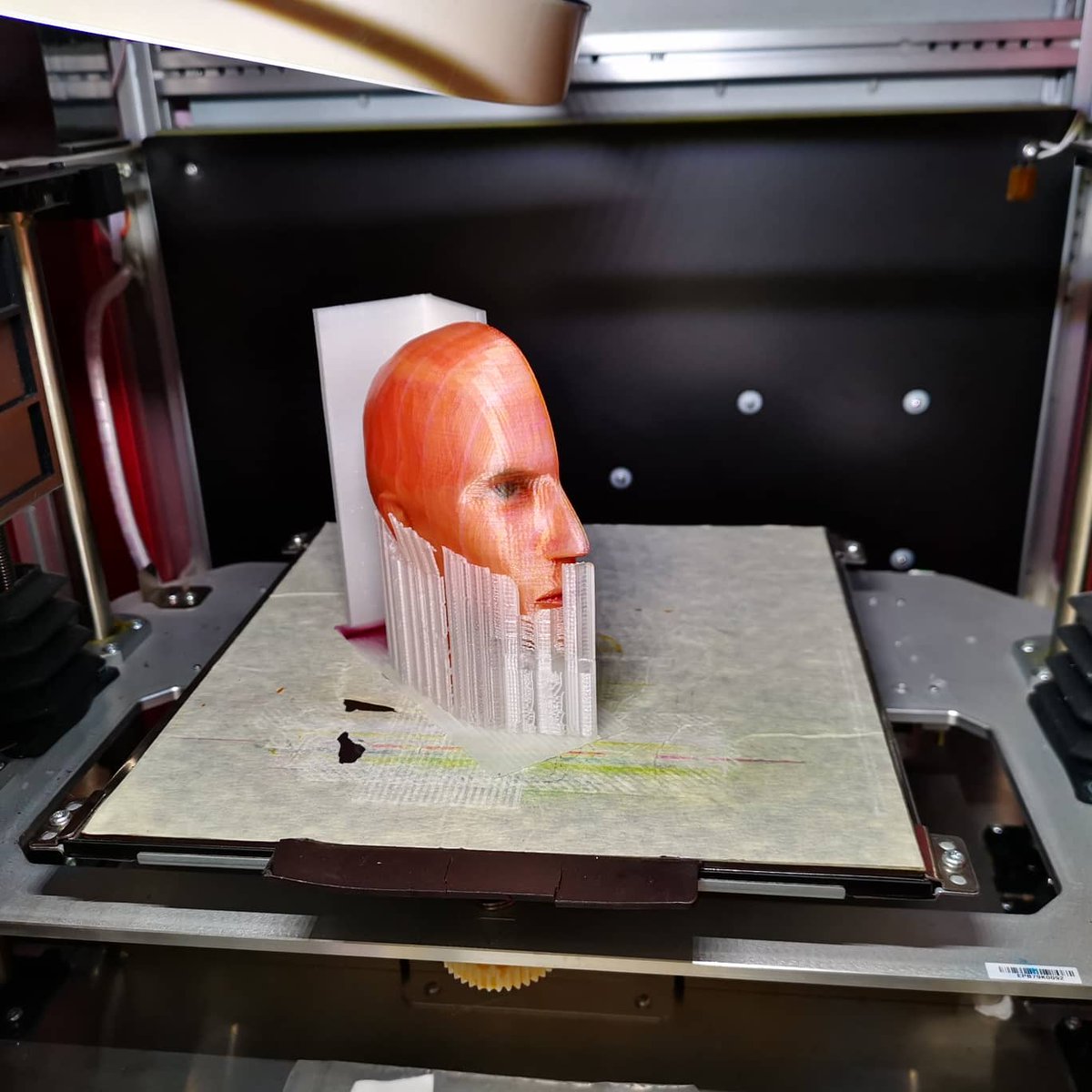 3_daddict's tweet photo. This model can also serve as an educational tool for use by health professionals to train students in neurosurgery medicine. #DaVinciColor #fullcolor #anatomy #Medical #students #Pedagogic #Professional #neurosurgery
#XYZプリンティング #ダヴィンチcolor
#3Dプリンター https://t.co/j6TsA89WiW