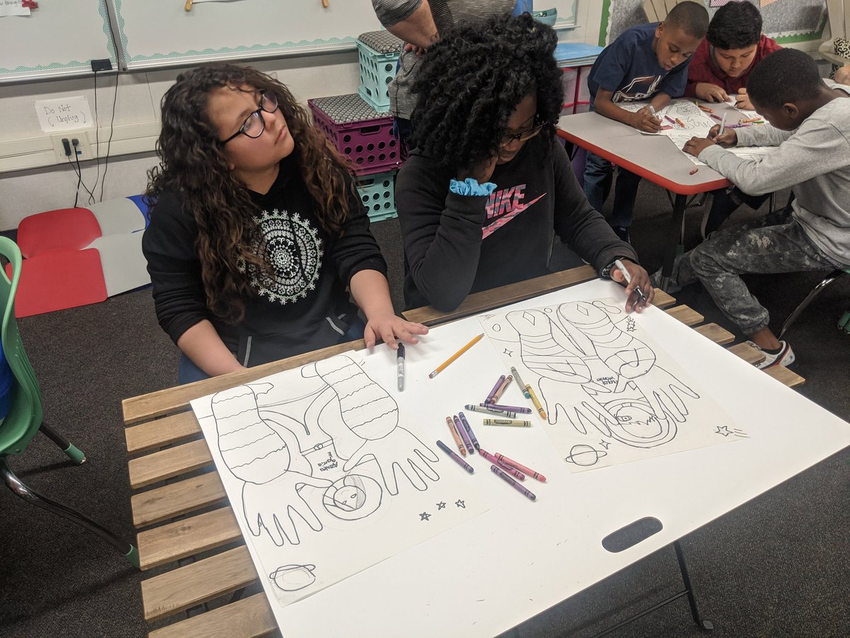EllyKarle's tweet photo. Art to Go!! Science and Math #Steam @DArcy_CJUSD https://t.co/nbntlOXrrb