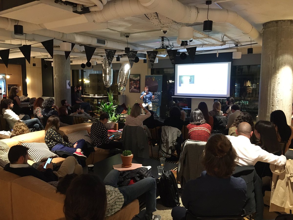 techforgood_es's tweet photo. Hablando de #inversion de #impacto con Antón Jáuregui de @LaBolsaSocial en el primer evento de @techforgood_mad!! https://t.co/lyPQAAnh0Y