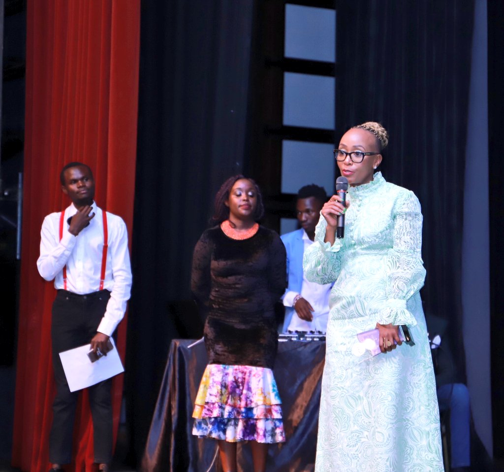 kenyafilmcomm's tweet photo. #WIFA2020 Winners:
Best Editor - Roselida Taabu
Best Scriptwriter - Natasha
Best Producer - Appie Matere
Best Director - @wanuri Kahiu
Best Actress - Brenda Wairimu https://t.co/pKnlnZr7EL