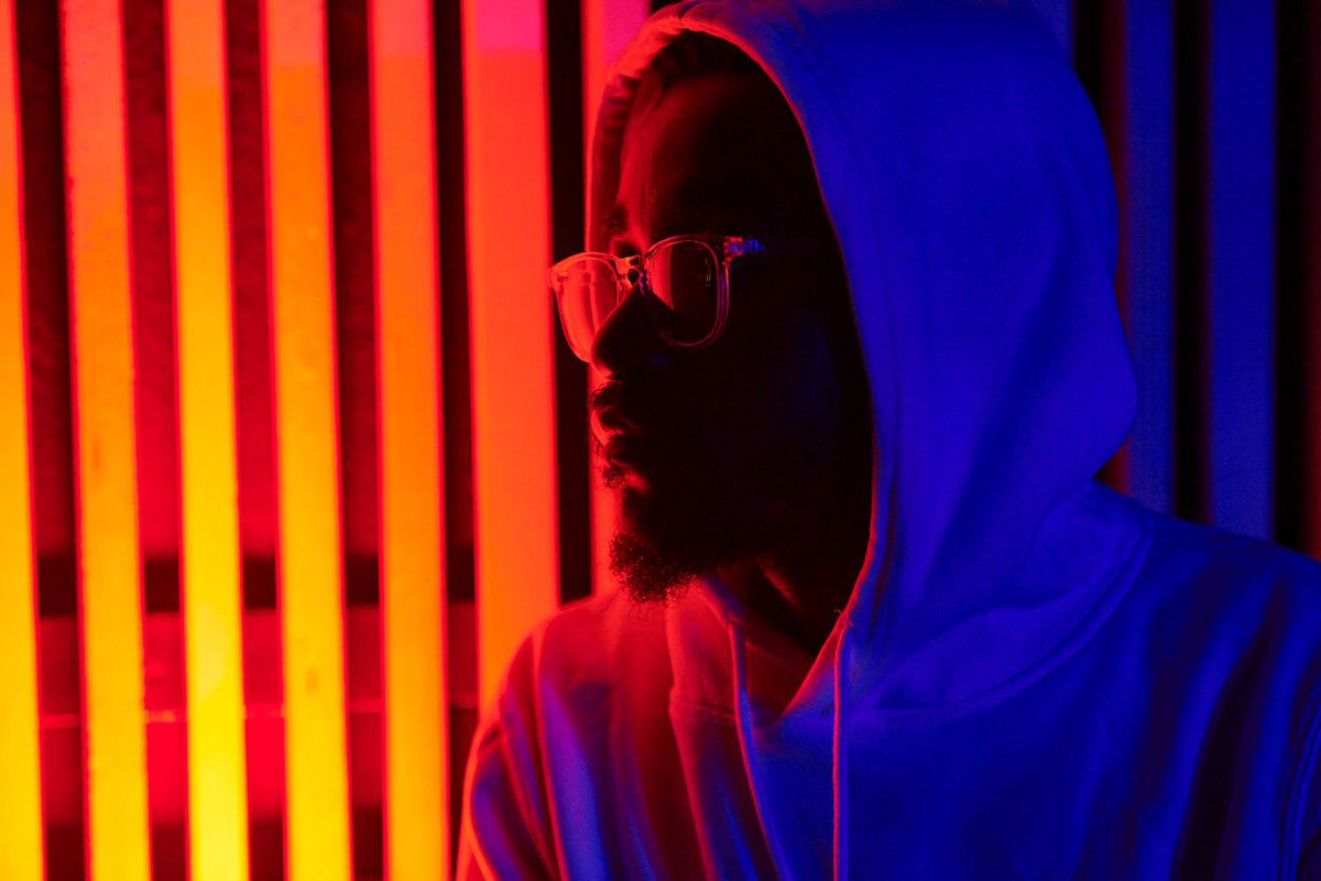 lutendotheking's tweet photo. New press pics lookingโจโจโจ Shoutouts to David Brandt, dude is a magician. Many thanks @mixmag for the connect!
#daviddundasbrandt #vendarap #sahiphop #fromnorwaywithlove https://t.co/XnJeD9rKQt