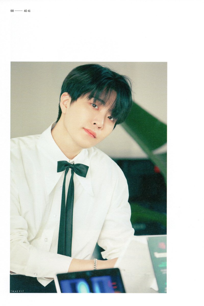 TWAE917's tweet photo. [Scan] Photobook - #IGOT7 6th Generation [1/4]
#GOT7 #갓세븐 #Youngjae #영재 

https://t.co/iiQPWdVOrA
https://t.co/hTnZUZhnD1 https://t.co/Da5Q0ZY9Qr