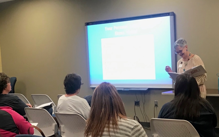 ksheadstart's tweet photo. Peggy Kelly, @ksheadstart ED,  presented a workshop on home visitor safety at the #KPATA conference. Peggy said, "Great group of dedicated PAT staff from around the state."  Thanks for having KHSA be part of the conference!  @PeaceCallie @OHS_Director @R7HSA @NatlHeadStart https://t.co/wNKi6ZlEup