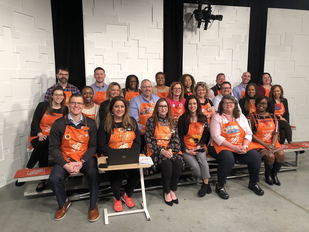 RobinMarcov's tweet image. Who’s ready for HRx?! @sherryyaskin @BejnaJim @Danit12 @JBHomeDepot @debbiesmckinley