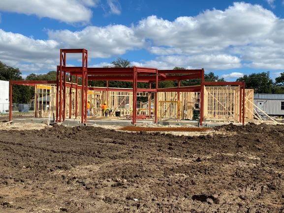 DidierArch's tweet photo. Port Allen are you ready? ... the new B1 Bank Port Allen branch building is coming along nicely! #didierarch #b1bank #bankarchitecture https://t.co/Bc3HgnxtPJ