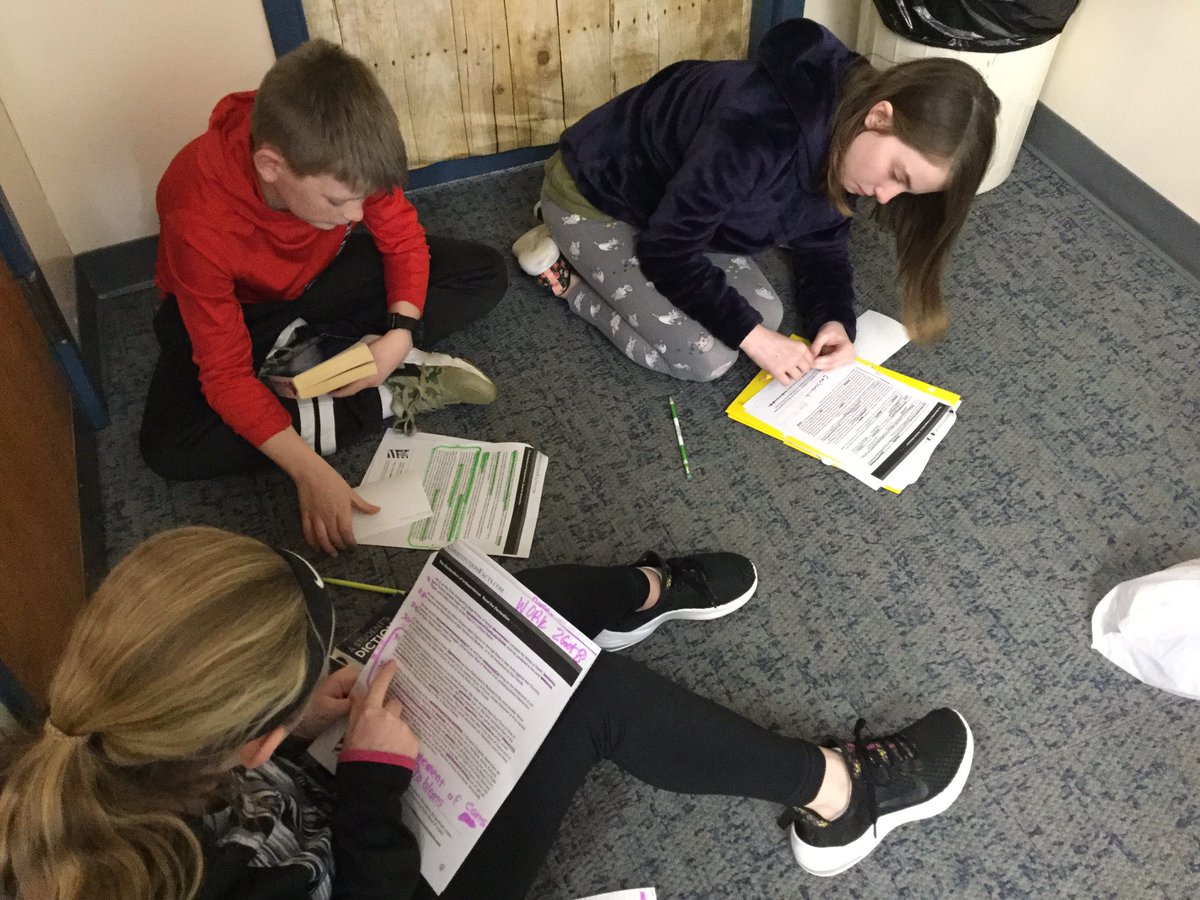 EHWarnick's tweet photo. Summarizing the Declaration of Independence in block 3 today. Amazing job working together to develop our understanding of ‘how the DOI reflects the colonists’ dissatisfaction with Britain’. @RESRocks @CCSchoo1s https://t.co/INNVwDZldI