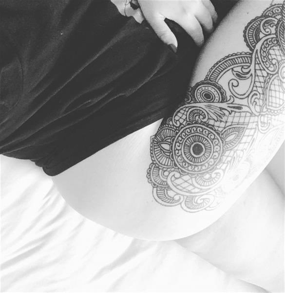 thepantsofsassy's tweet photo. Legs out, tatts out ๐ค #swinger #swinging #swingerlifestyle #tattsout #curvygirl #thickthighs #thightattoo https://t.co/tuumN3jHAj