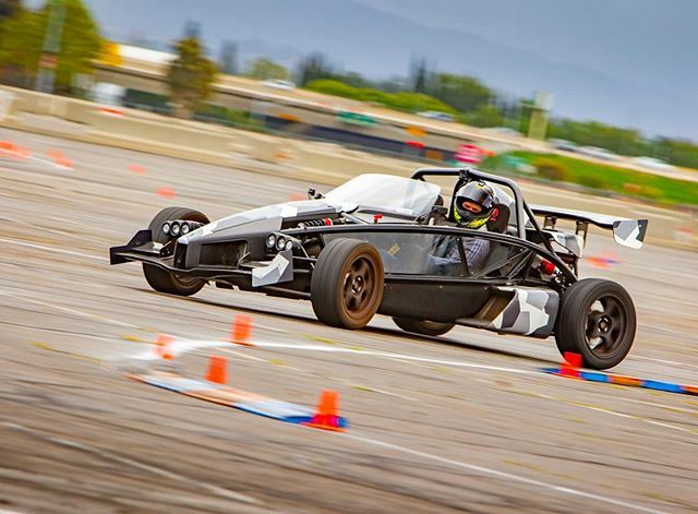 FastAutoFocus's tweet photo. Photos from @puretrackdriving event are NOW LIVE! #linkinbio

#ariel 
#arielatom 
#atom 
#puretrack
#puretrackdriving 
#scca
#sccatracknight 
#carsandcoffee 
#carsandcoffeecorona 
#carsofinstagram 
#racing
#speed
#autocross
#minicooper 
#trackday
#automo… https://t.co/v18jUUMr1o https://t.co/oGJvE03orW