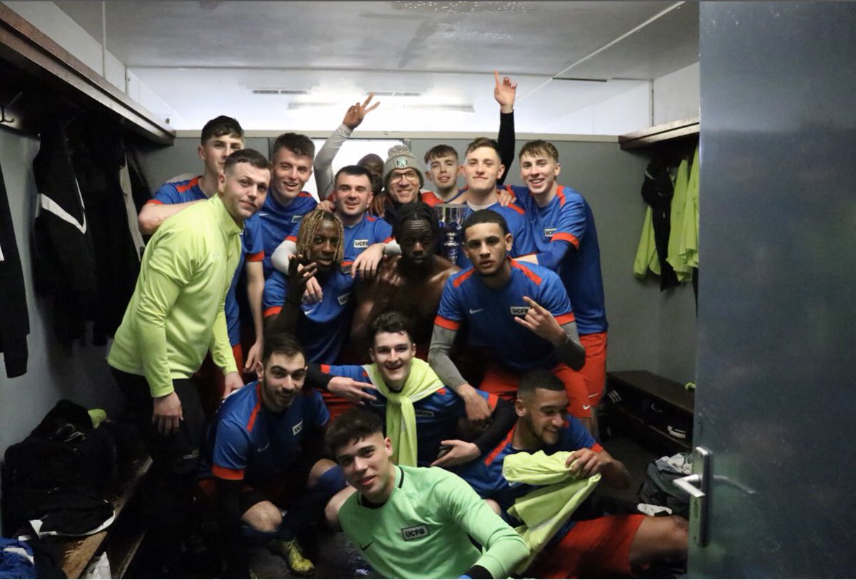wayneg4's tweet photo. Well done to all the players involved this season @UCFB_EC_FC @UCFB_EE_Etihad Men’s 2nd team. Deserved league winners after a most enjoyable, at times emotional, season. Good win today to stay unbeaten. Enjoy your celebrations tonight. 👌🏼🏆 https://t.co/zookzYTVM9