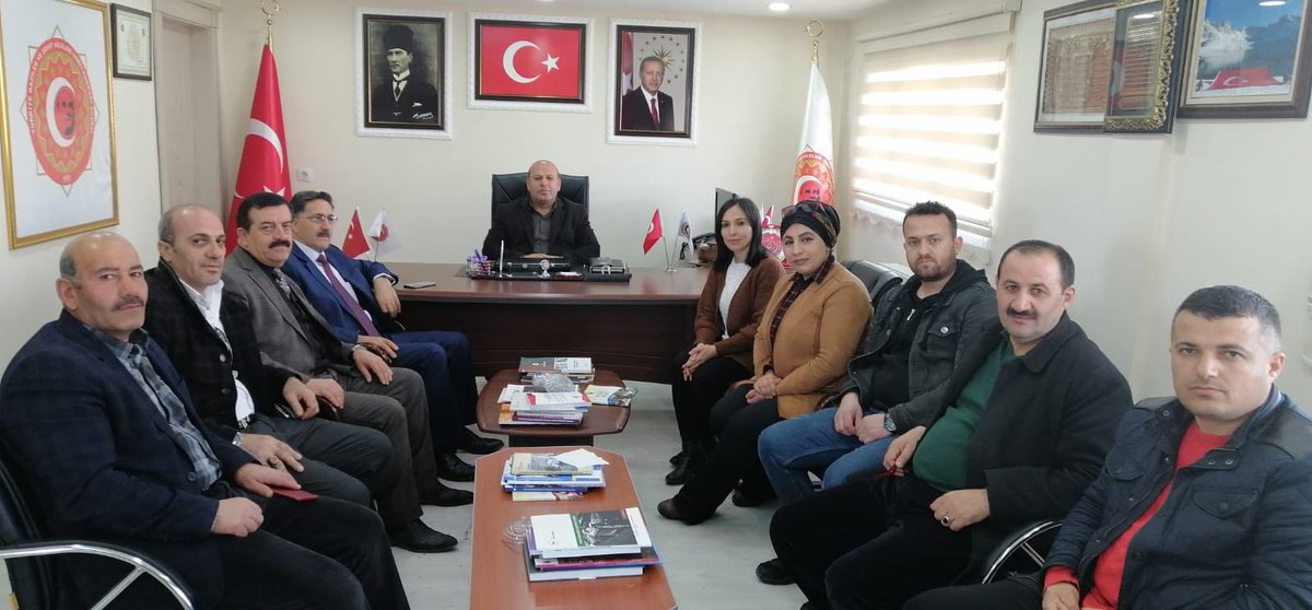 Abdurrahman_Er_'s tweet photo. Federasyonumuzun Genel Başkan yardımcıları Dernek Başkanlarımız Kadın kolları Başkanlarımızla #İdlip Şehitlerimiz için yapılacak Yürüyüş öncesi toplanıp gündemi değerlendirdik. @HakkariValiligi @idrisakbiyik @EmniyetHakkari @GazilerVakfi @HaguderHakkari @HagsadHakkari https://t.co/VAQoIEzdCV