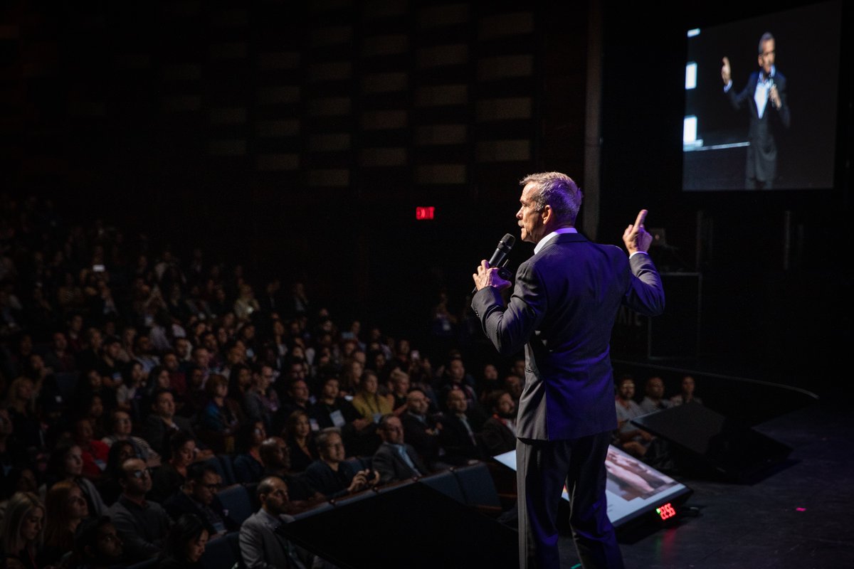 ElevateTechCA's tweet photo. 📣 Speaker applications for Elevate 2020 are now open!
If you are at the intersection of design, technology and innovation, building remarkable businesses or driving social impact, we want to hear from you.
Apply today 👇
https://t.co/GdMg9bbvhQ
#elevatetechfest https://t.co/4LDJPiE0zy