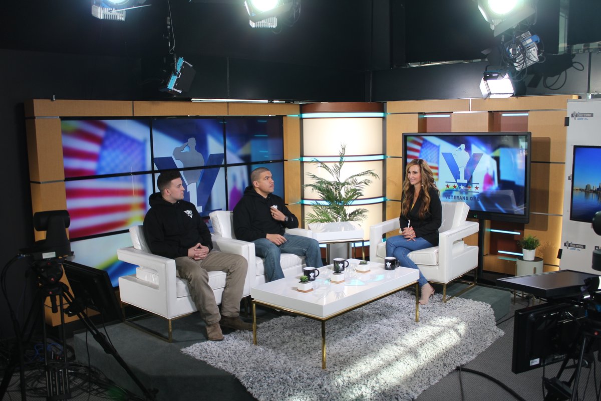 veteransonetv's tweet photo. Behind the Scenes photos with the Camp Pendleton #Football Bulldogs Head Coach Luis Moret &amp; Offensive Line Coach Jacob Earl Holzschuh! 📸

Stay tuned for the next episode of #VeteransOne airing on March 13th! 🎬

#military #Veterans #veteran #Marines #WednesdayMotivation https://t.co/cuT8uPEuKu