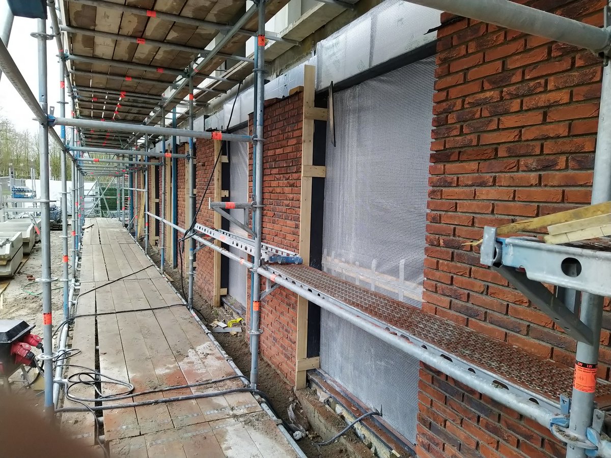 Bouwbedr_Witte's tweet photo. Metselwerk weer begonnen voor @Coresta in Apeldoorn #zonnehoeve https://t.co/FmSFWPIzkp