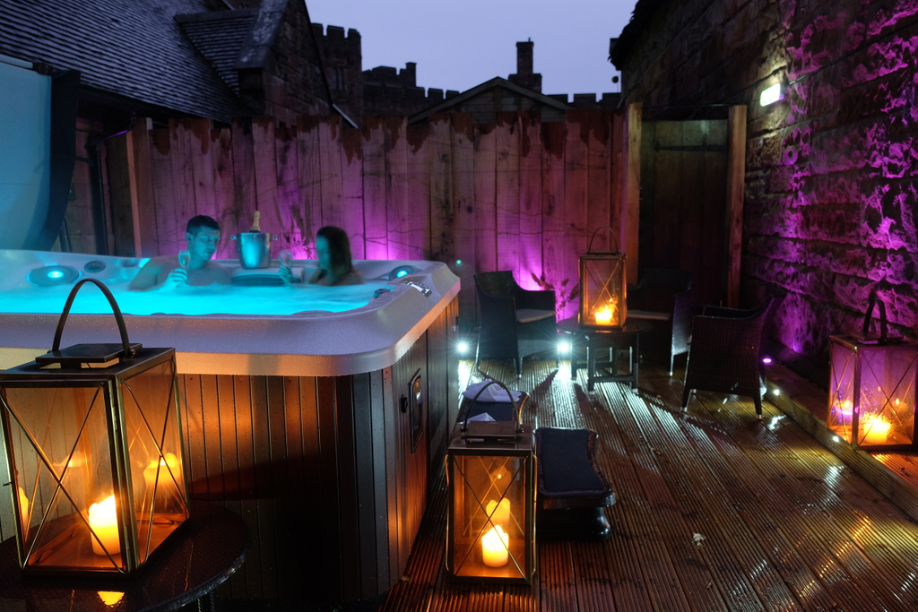 Peck1's tweet photo. Our Tranquility Spa is the perfect place to escape the world and truly relaxxx ~ @PCTranquility ✨

Book your spa day today by calling our reservations team on 01829 260 930 or email PCReservations@bhguk.com📞

#Boutiquehotelgroup #PeckfortonCastle #TranquilitySpa #Spa #Luxury https://t.co/h0341hy0ZX