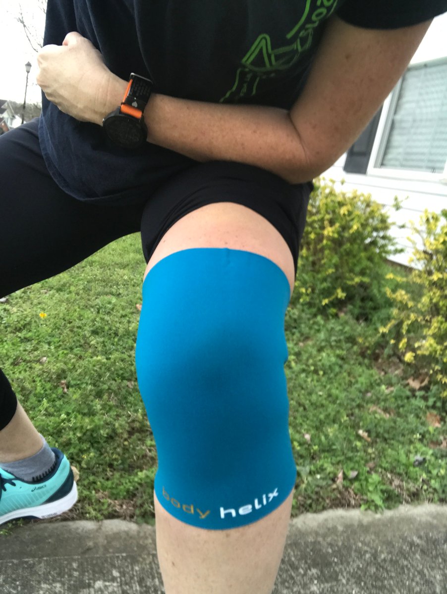 RunNerdGirl's tweet photo. Had several people ask me about my @body_helix Full Knee Compression Sleeve so I wrote a blog post reviewing it. Check it out here: https://t.co/xFQxMmT4S5
#bibchat #bodyhelixbr #compressionsleeve #gearreview https://t.co/Dg1gzAv9RQ