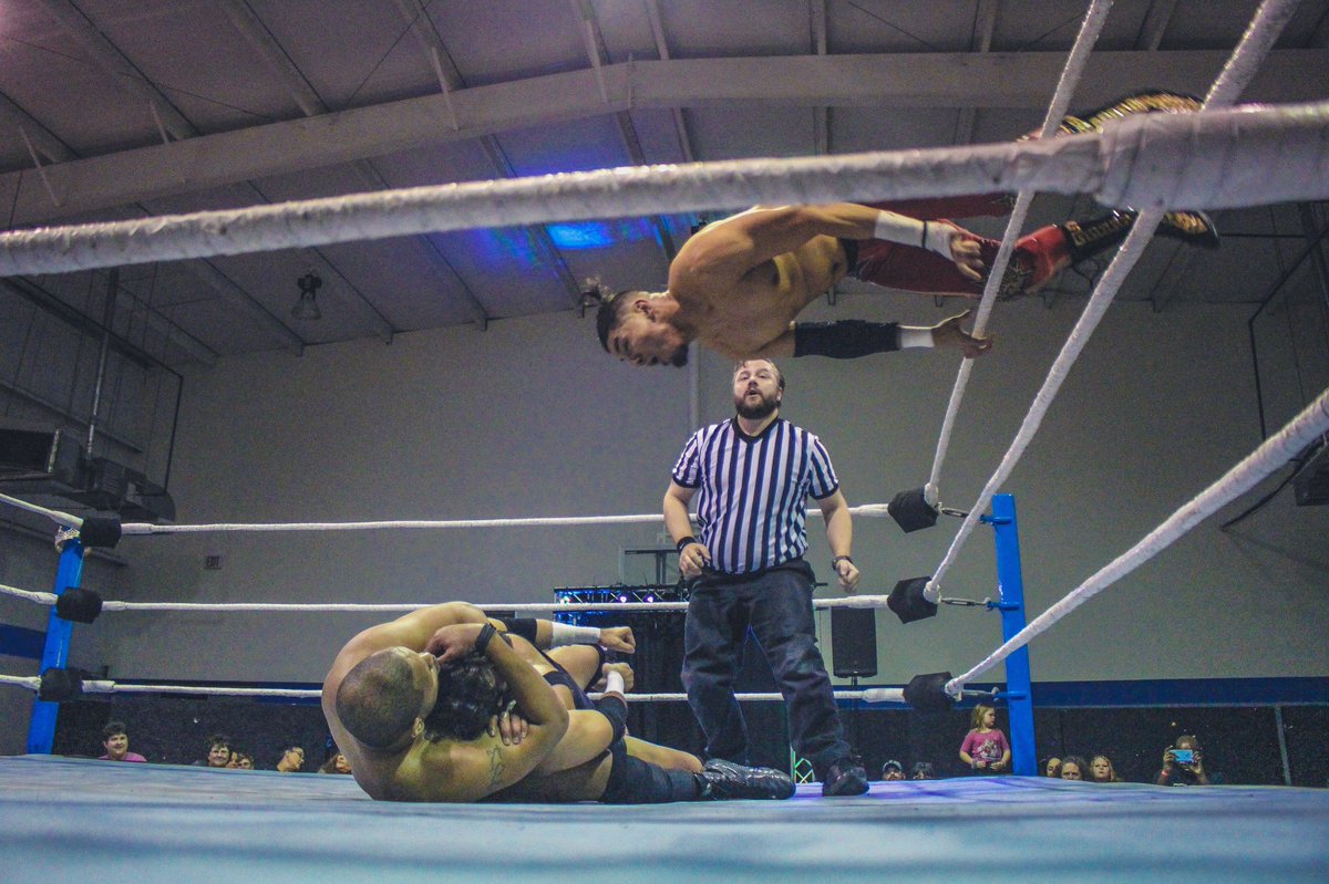 ThatJDGriffey's tweet photo. When you have the match in the bag BUT @TLHT__ flies in just before the "tap" ๐๐๐
#TalkLess #FightMore #FadeRunner
#PinGriffeyJr #HotHanded #ColdBlooded
๐ฅ๐ฅโ
#Rudo #mob #poresu #wrestling #prizefighter
#chaiyomuaythai #graciejiujitsu #muaythai #bjj https://t.co/TEg4YkWA5Z