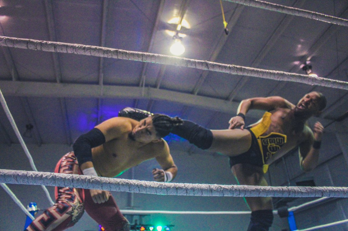 ThatJDGriffey's tweet photo. When you have the match in the bag BUT @TLHT__ flies in just before the "tap" ๐๐๐
#TalkLess #FightMore #FadeRunner
#PinGriffeyJr #HotHanded #ColdBlooded
๐ฅ๐ฅโ
#Rudo #mob #poresu #wrestling #prizefighter
#chaiyomuaythai #graciejiujitsu #muaythai #bjj https://t.co/TEg4YkWA5Z