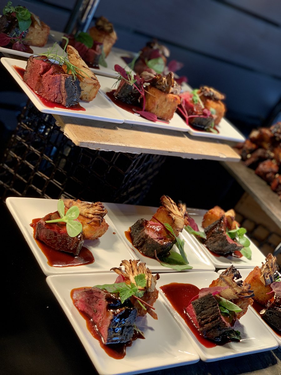 At Arterra, we take #happyhour receptions to the next level. Host your next event with us! arterradelmar.com/private-dining