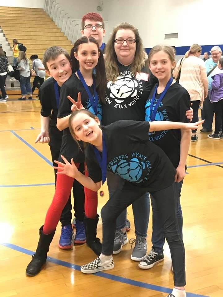 bmstrojans's tweet photo. Our team, Ice Busters, won first place middle level for the Technical Challenge called The Big Fix! They had to think of a problem to solve, then make something technical to solve their problem. They chose the problem of Earth being frozen, and made a "heat ray' to melt the ice. https://t.co/MUWUtmprM1