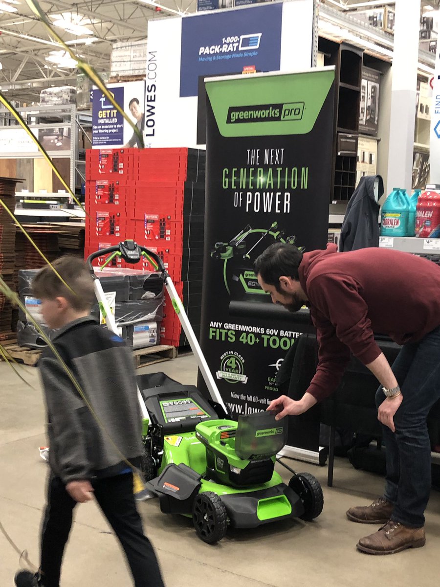 ChrisLicastro's tweet photo. Greenworks training @BenitoKomadina https://t.co/GtJdPTFDS6