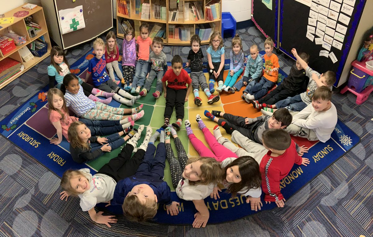 KinderStreaks's tweet photo. Silly Sock Day for #ReadAcrossAmerica2020 We loved our story in our silly socks! #kinderstreaks https://t.co/VtTWVcCpBY