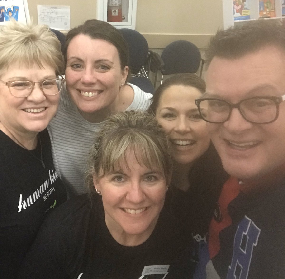 rickatkagan's tweet photo. @NKCESKids1st team members @missbrown111 @MistiACarr @DianeBHatfield @merissa_waddey and I have finished setting up for Thursday’s @KaganOnline #WinWinDiscipline #USATour workshop in Florence, Kentucky. So much positive energy! I can’t wait for Thursday! https://t.co/xieLDvPXlz