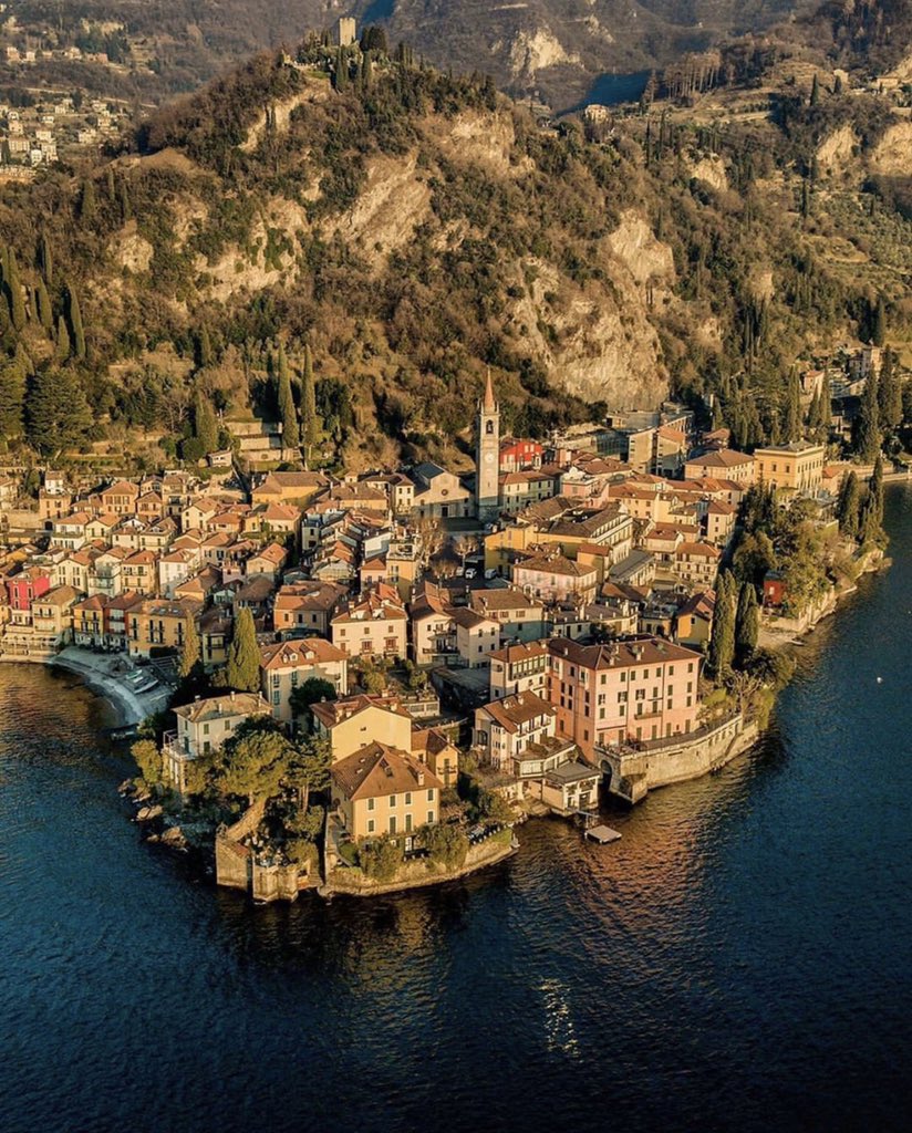 48 kilometers north of Italy's capital of Milan, Como's leafy lakeside and stone-paved streets can seem like a world away.
⁣
🔸 @enk420 🔸

#LakeComo #Altido #StayAltido #ALifeThatIDreamOf #ExploreComo #ComoLake #EuropeanHoliday #BookDirect #VacationRental #VisitComo #VisitItaly