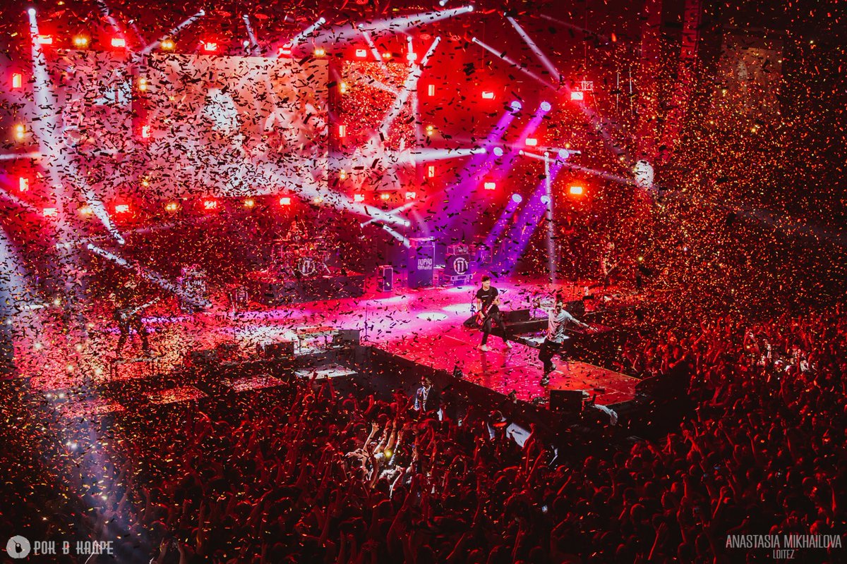 rockvkadre's tweet photo. 28 февраля группа Порнофильмы презентовала новый альбом «Это пройдет» в московском клубе Adrenaline Stadium.
Фотоотчет: https://t.co/9iuJH30rMo
Фотограф: Анастасия Михайлова
#Порнофильмы #Москва #AdrenalineStadium #MSMGroup #роквкадреинетолько https://t.co/DSlFa98Rj8