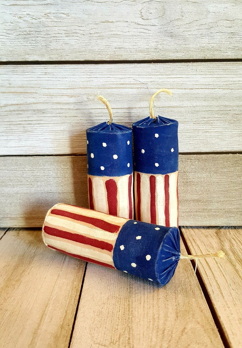Jar_O_Buttons's tweet photo. Thanks for the great review Lynn H. ★★★★★! https://t.co/OSi7e3Yn4u #etsy #housewares #homedecor #blue #independenceday #red #entryway #redwhiteblue #patrioticdecor #americanadecor https://t.co/W4R5r0PLZm