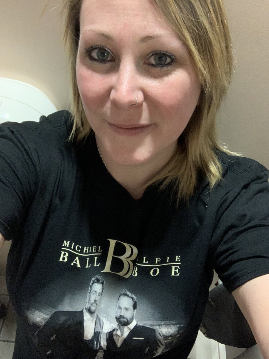 loubelou88's tweet photo. Raided the merch! Bring on the show. @mrmichaelball @ShaunEscoffery @AlfieBoe #BallAndBoe #BackTogetherTour #Bournemouth #BIC https://t.co/WPsvZZfEw9