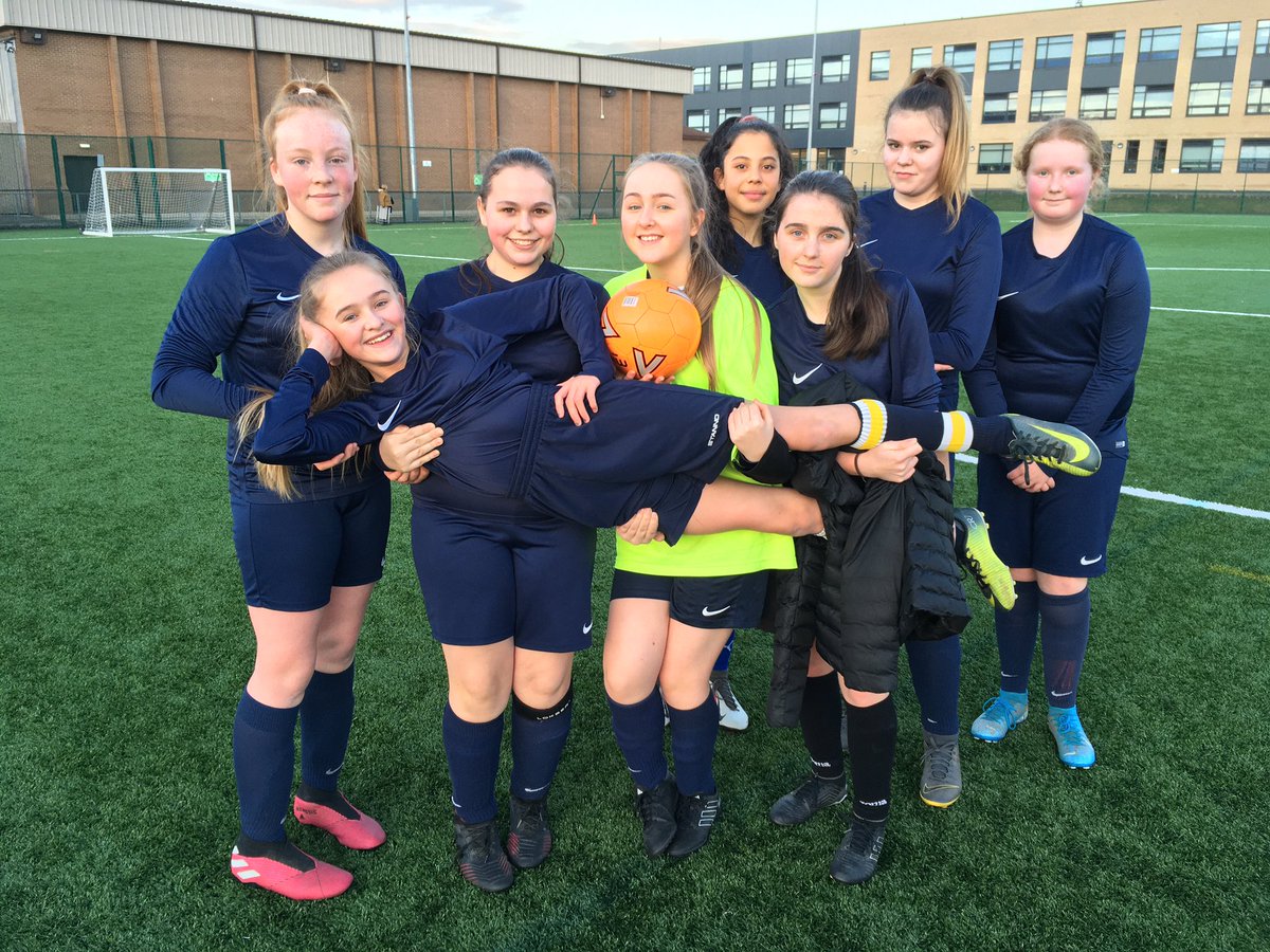 Well played to the Year 9 girls football team tonight 👏, only 1 GD from making the next round..